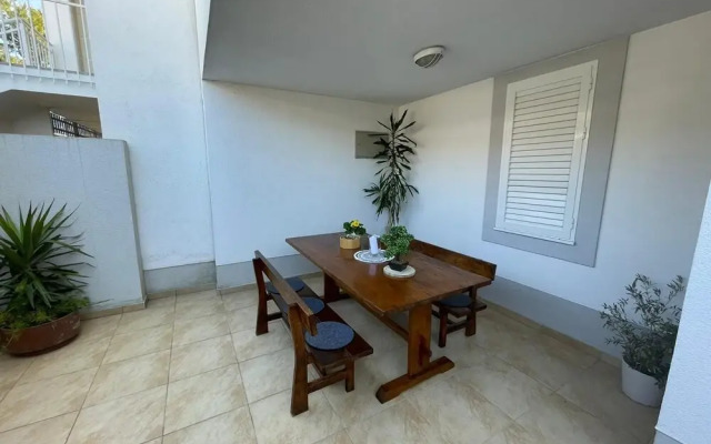 Superior Four Star Apartment
