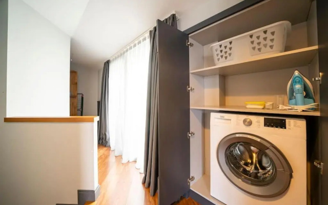 Superior, classy residence,7/24 Security,2 bedroom ( Benesta 205 )