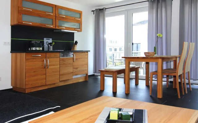 Apartment House Calmsailing, Borgerende