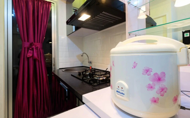 Comfy 2BR Bassura City Apartment Near Mall