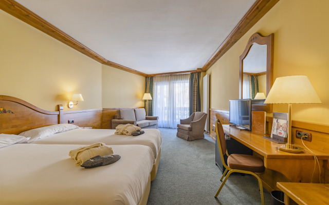 Sport Hotel Village