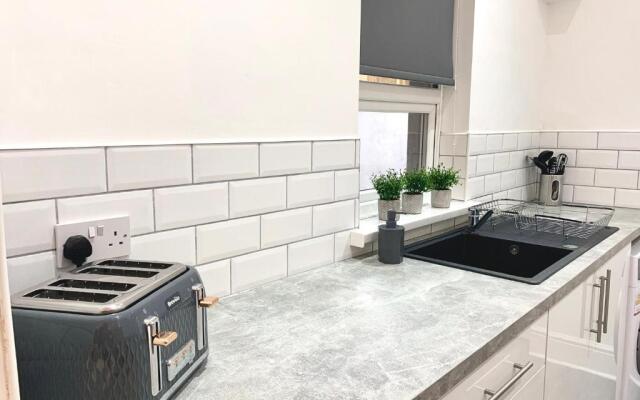 Victory Luxury Hot Tub House
