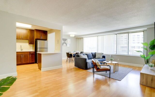 Amazing Br2 Bedroom Condo at Arlington