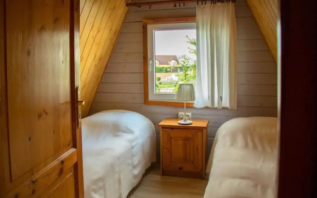 Storey Holiday House, Bobolin