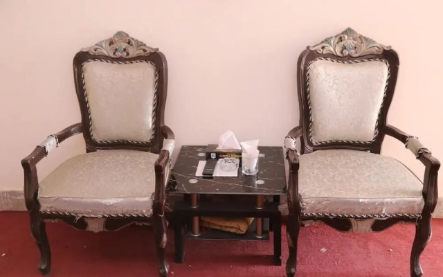 Hotel Sareena Residence