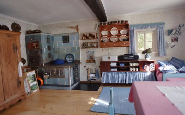 The Holler Comfortable Holiday Residence
