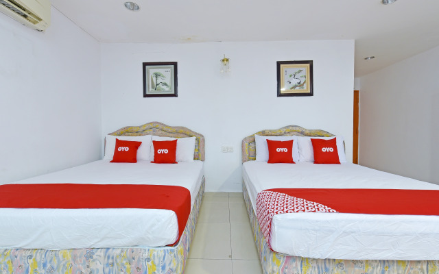 Super OYO 90494 Sam Huat Hotel