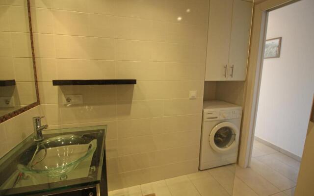 Apart-rent Apartment Sant Maurici 0185