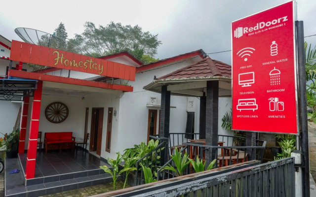 OYO 2718 Backpacker's Homestay Jlegong