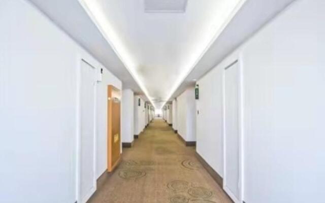 GreenTree Inn Tongxiang Chongfuzhen World Fur Center Branch