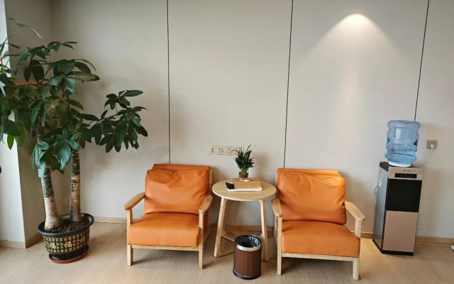 Vienna International Hotel (Huizhou Daya Bay Coastal Park Branch)