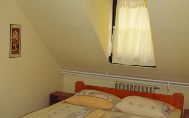 Thermal Kemping es Motel