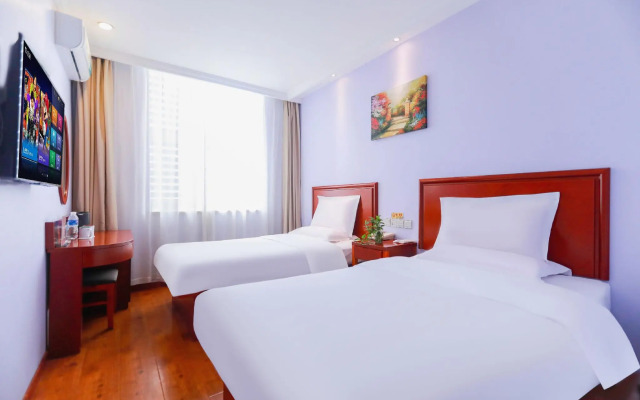 GreenTree Inn (Qinghuangdao Railway Station Square)