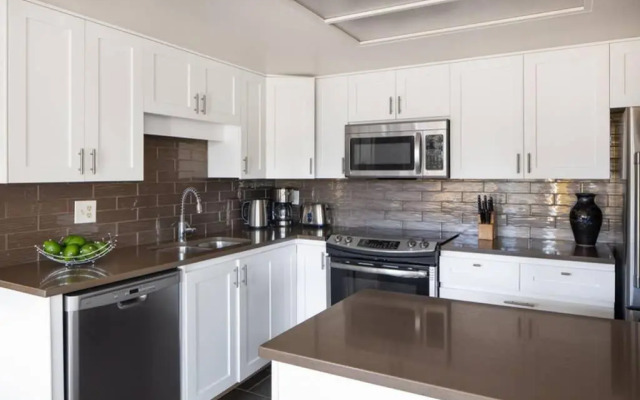 Mountain View Penthouse- 2BR Oasis at the Marquise in Whistler