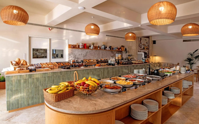 Brown Beach Chalkida Kosher Resort, a member of Brown Hotels