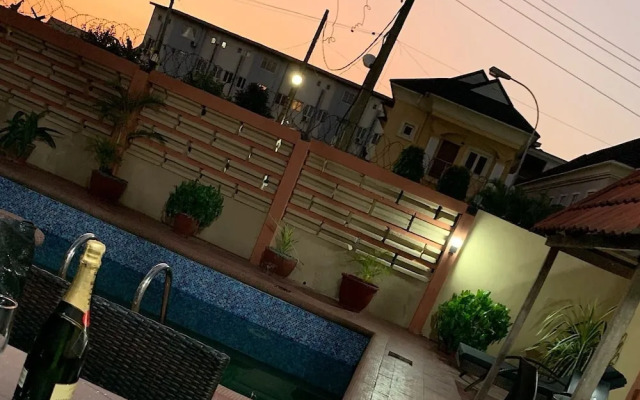 Tanye apartment