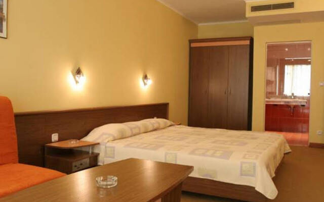 Trakia Plaza Hotel & Apartments