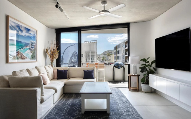 Premium Bondi Beach 2 Bedroom with Beach view and parking