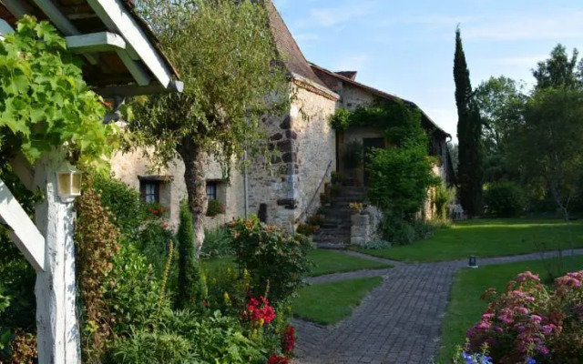 Hôtel Restaurant La Salvetat