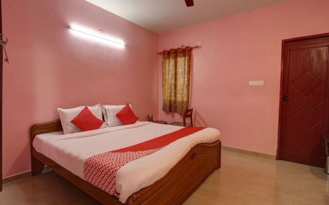 Oyo 28738 Abbirami Hotels
