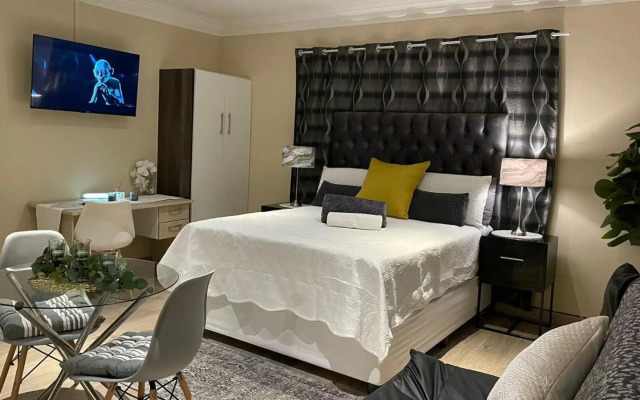 Halfway Gardens Home