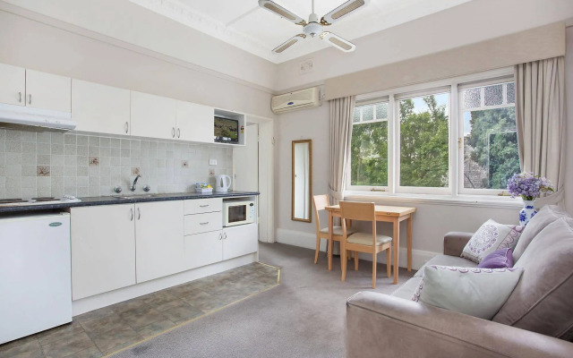 Boronia Lodge Burwood