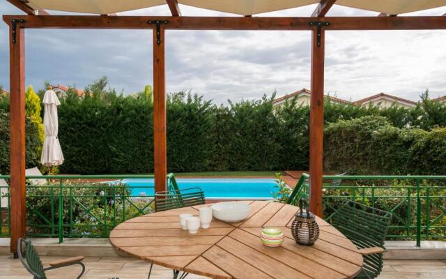 Venus Villa with Private Pool, 2min to the Beach