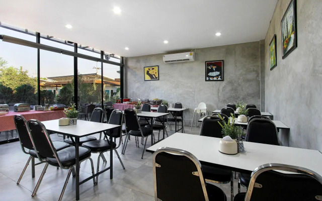 White Knot Khao Yai
