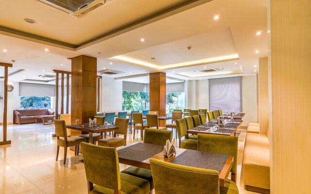 Fabhotel Surya Grand