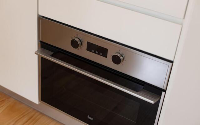 Sweet Flat 4Two in City Center w/ Balcony