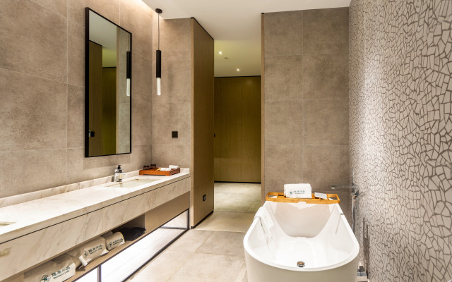 Yinju Jingde Art Hotel