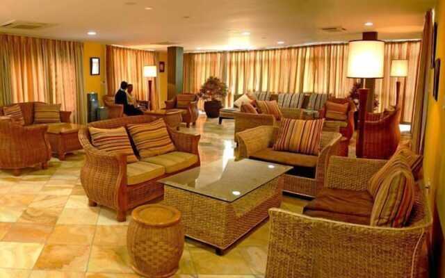 Snowcrest Hotel