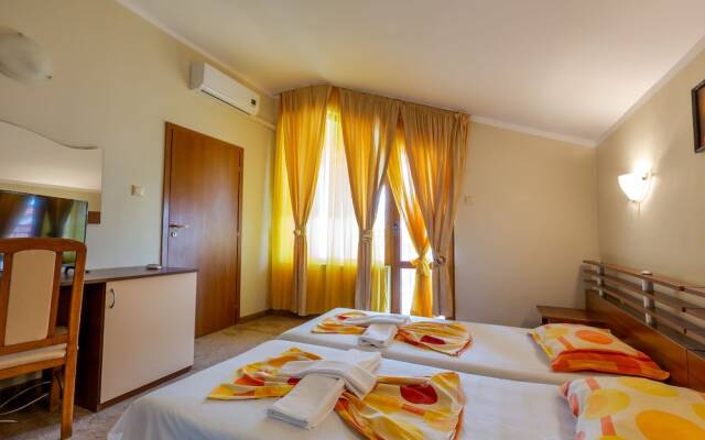 1 Bedroom Apartment in Dafinka Guest House