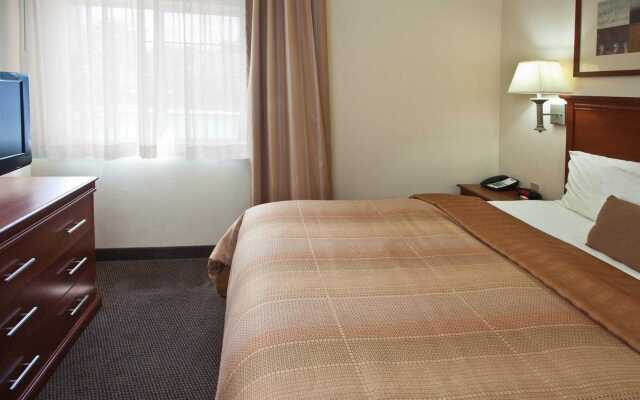 Candlewood Suites Fort Myers Sanibel Gateway, an IHG Hotel