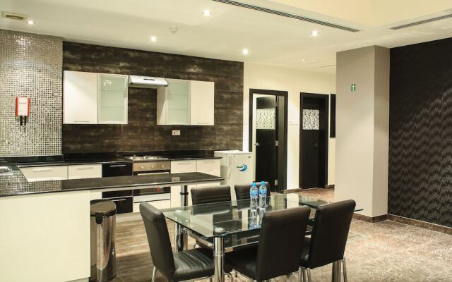 Loumage Hotel & Suites