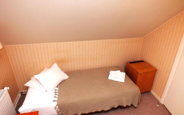 Loona Manor Guesthouse