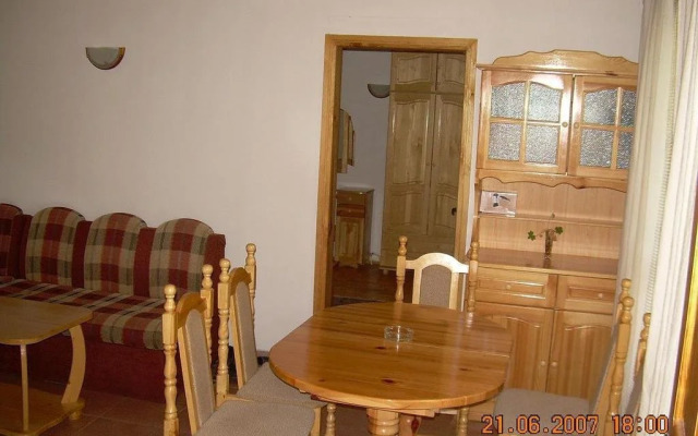 Yakovtsi Inn
