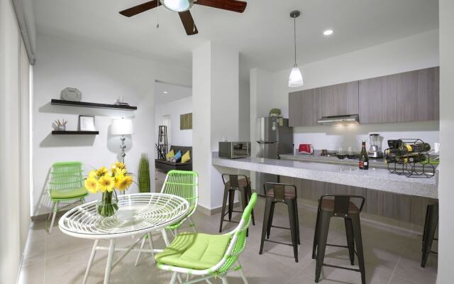 Velas Condos 2