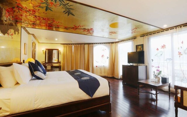 Indochine Cruise Lan Ha Bay