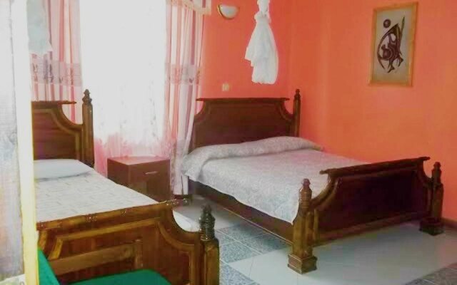 White Star Hotel