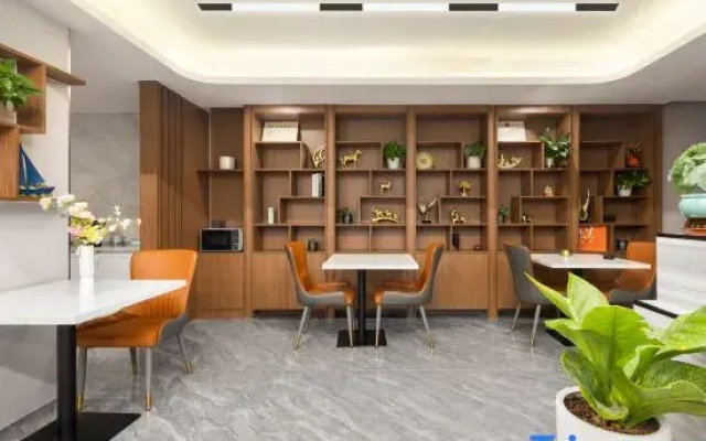 Hilda Huanpeng Hotel
