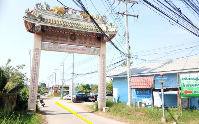 River House at Wat-Yai