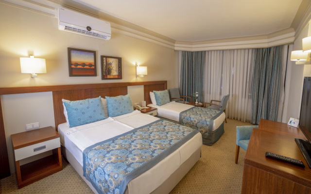Villa Side Hotel