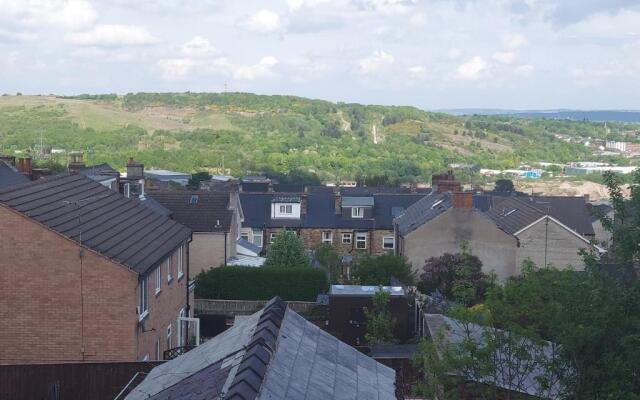 Hilltop Place Suites Flat Above 250