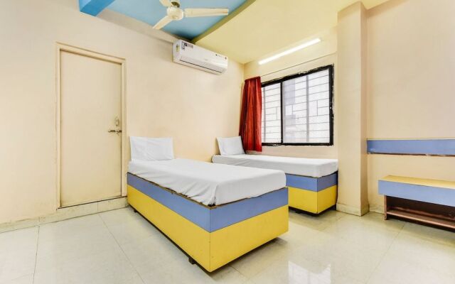 SPOT ON 40292 Hotel Shangrila Inn