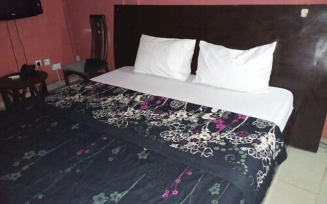 Cynergy Suites Apapa