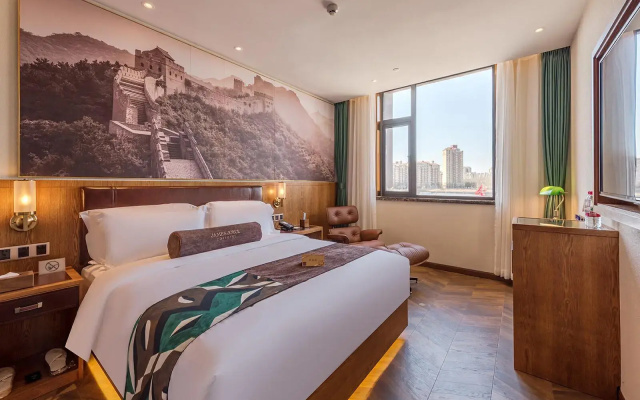 James Joyce Coffetel Hotel (Beijing Xiaohongmen subway station)