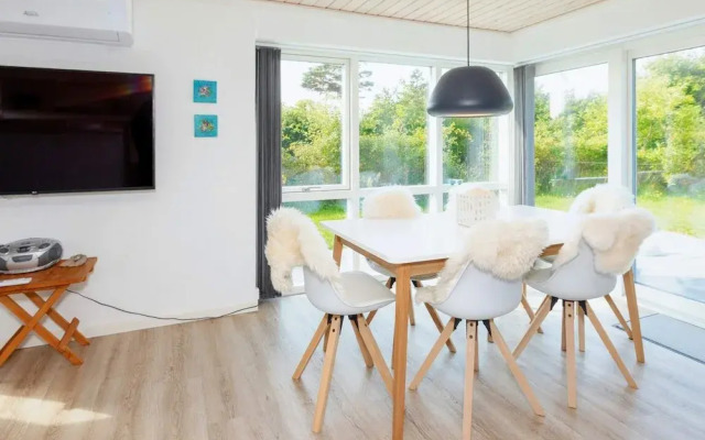 6 Person Holiday Home in Hjorring