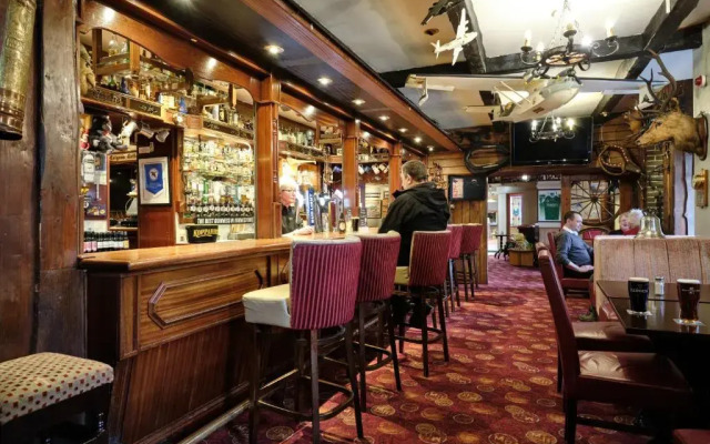 Mahons Hotel