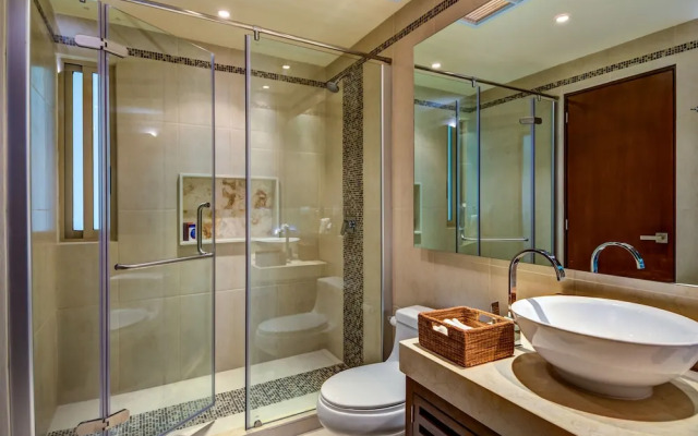 Prieta Penthouse 2 bedrooms sleeps 4
